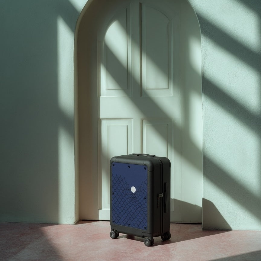 ROVOS luggage 21-inch hard shell suitcase, lightweight carry-on travel case with spinner wheels, airplane cabin bag and hand luggage ideal for weekend trips, short business flights and daily travel